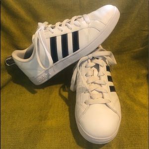 ADIDAS white leather tennis shoes